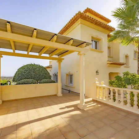 Paz - Plusholidays * Calpe