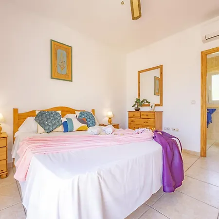 Paz - Plusholidays * Calpe