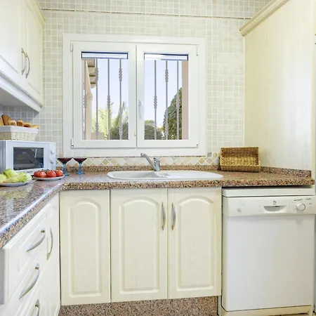Paz - Plusholidays Villa